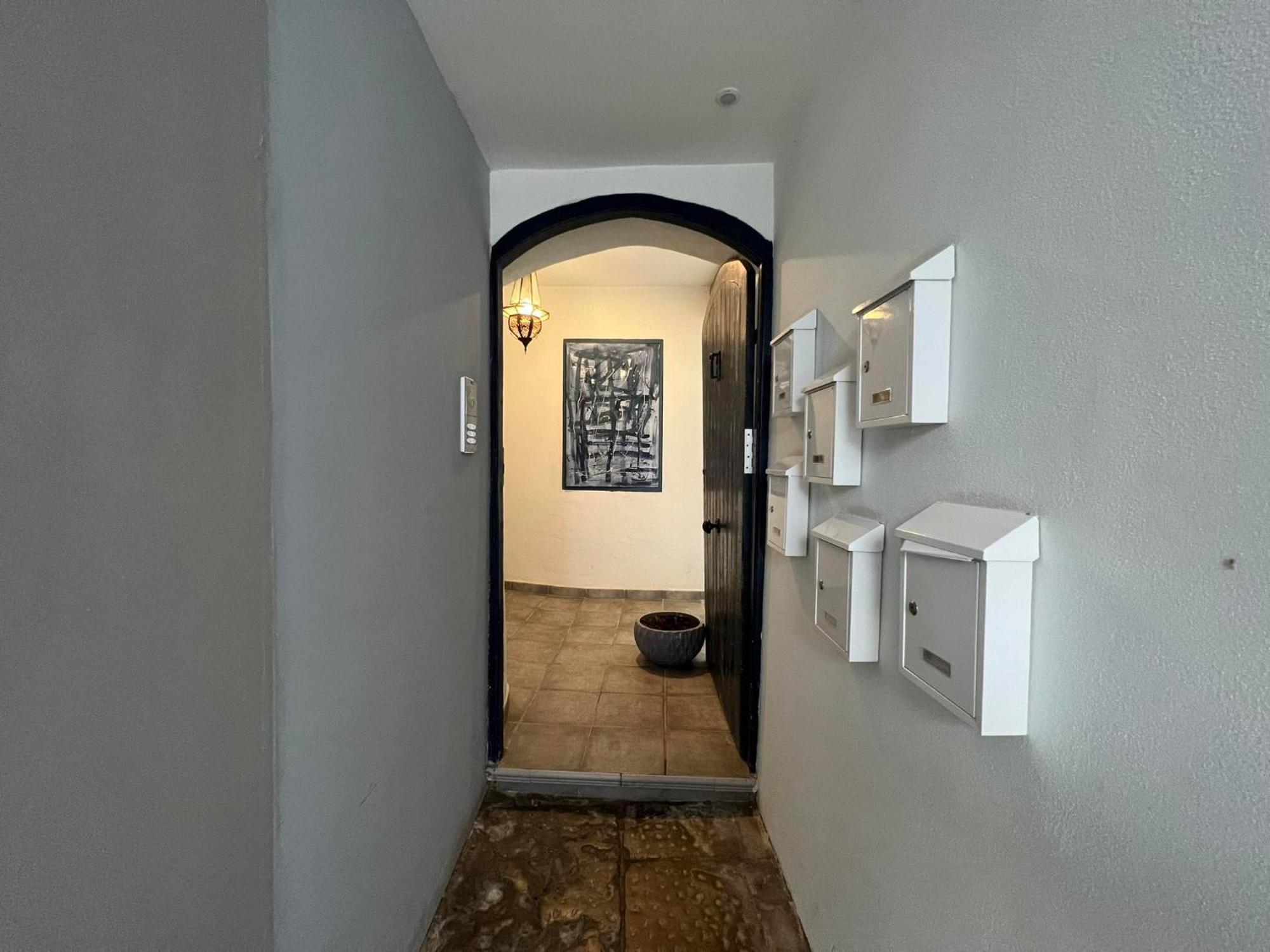 شقة Stylish 2Br Contemporary Design Perfect Vacation غيبرالتار المظهر الخارجي الصورة